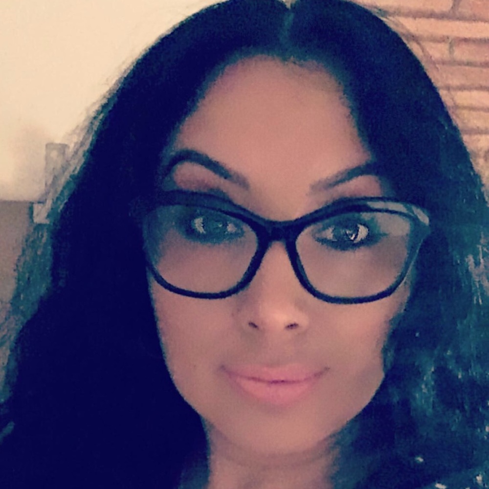 Meet your Posher, Karol